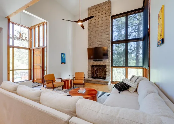 Spacious W/ Hot Tub & Fire Pit! Ferienhaus Flagstaff